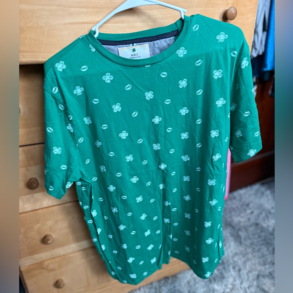 Green St. Patrick’s Day Graphic T-Shirt With White Patterns